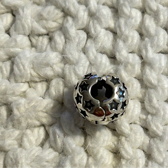 Two Authentic Retired Pandora Silver Star Clip Charms - Picture 6 of 12